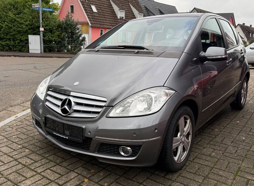 Mercedes-Benz A 180 124.000 km 7.200 € Ringsheim 77975