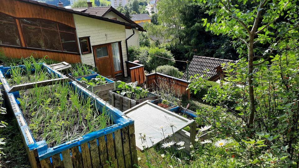 Einfamilienhaus Furtwangen im Schwarzwald - 13 Zimmer, 300 m&sup2;, 395.000&euro; | Angebot:27140838