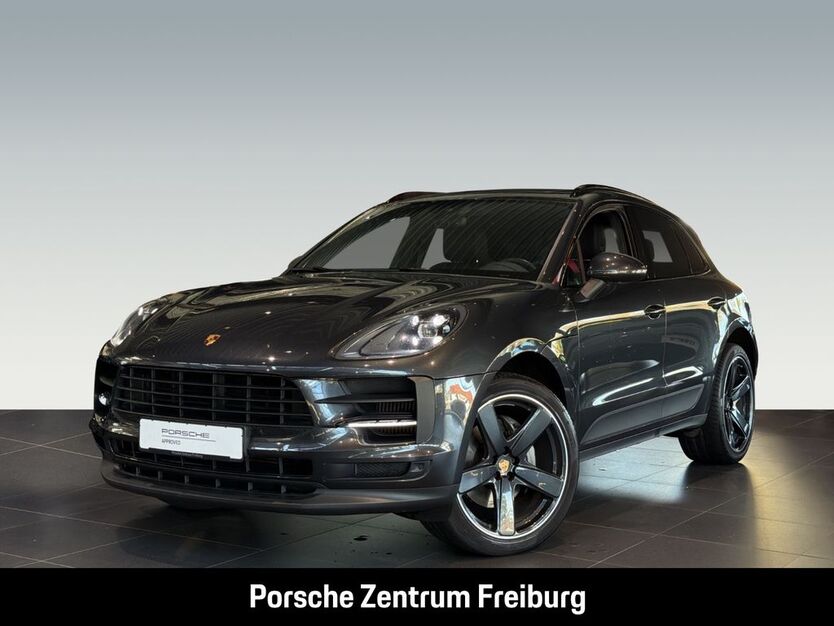 Porsche Macan 81.500 km 54.880 € Freiburg 79115