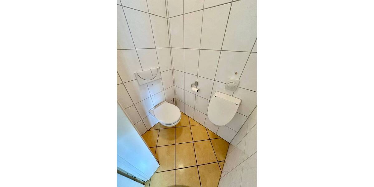 Einfamilienhaus Kenzingen - 7 Zimmer, 236 m&sup2;, 890.000&euro; | Angebot:23978594