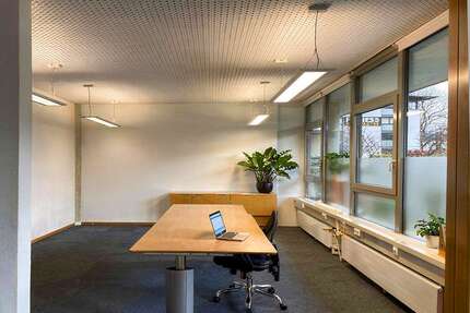 Gewerbeobjekt Kirchzarten - 1.364&euro; | Angebot:25523392