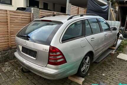Mercedes-Benz 220 300.000 km 500 € Gundelfingen 79194