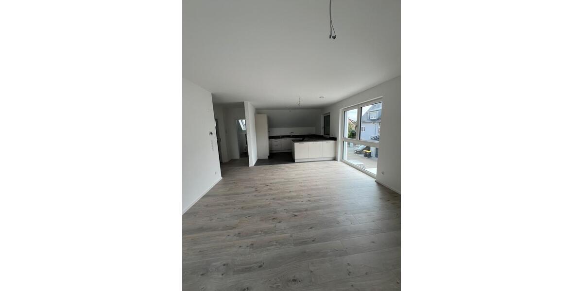 Erdgeschoßwohnung Eichstetten am Kaiserstuhl - 3.5 Zimmer, 100 m&sup2;, 1.500&euro; | Angebot:26644328