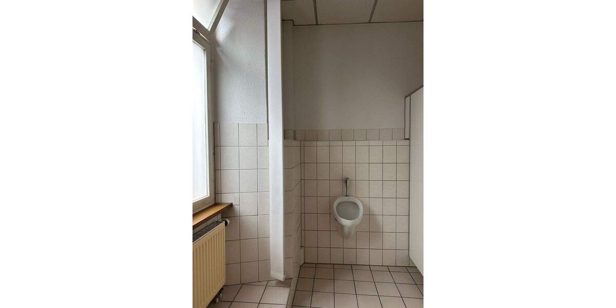 Gewerbeobjekt Endingen - 5 Zimmer, 210 m&sup2;, 2.100&euro; | Angebot:25662185