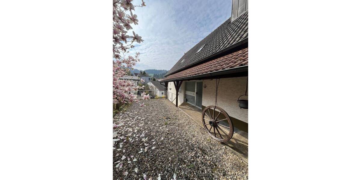 Mehrfamilienhaus, Wohnhaus Freiburg Zähringen - 6 Zimmer, 171 m&sup2;, 1.180.000&euro; | Angebot:25704993