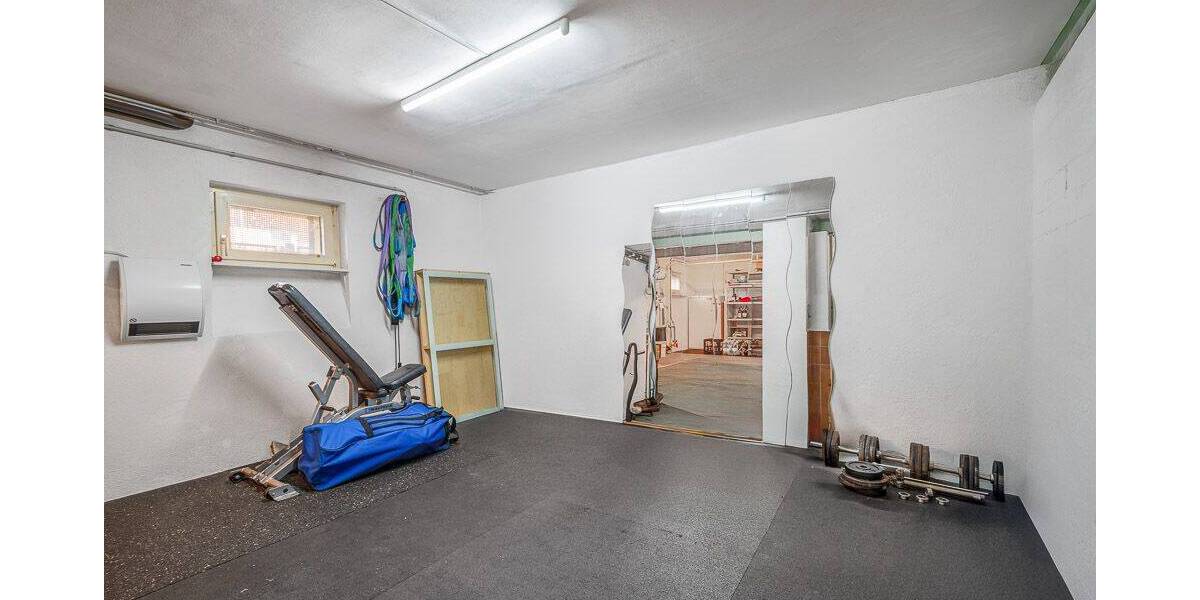 Mehrfamilienhaus, Wohnhaus Freiburg im Breisgau Zähringen - 1 Zimmer, 179 m&sup2;, 725.000&euro; | Angebot:26138875