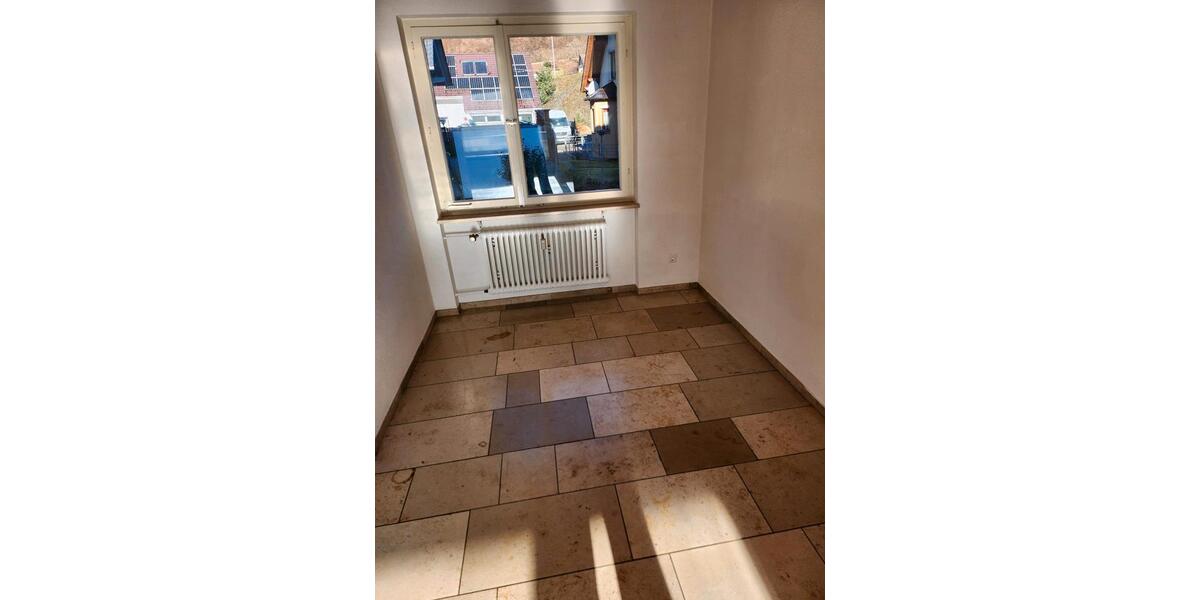 Etagenwohnung Schönau im Schwarzwald - 3 Zimmer, 88 m&sup2;, 1.000&euro; | Angebot:26553594