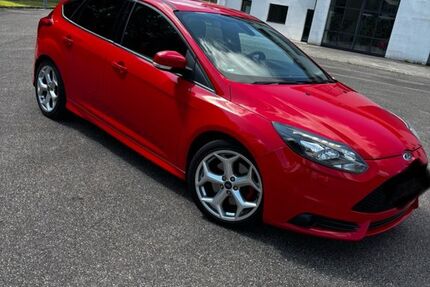 Ford Focus 92.000 km 10.500 &euro; Elzach 79215