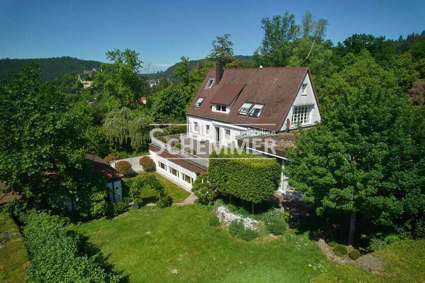 Haus zum Kaufen in Badenweiler 900.000 € 258 m²