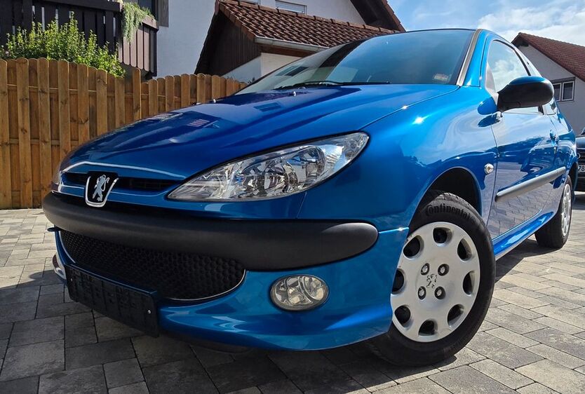 Peugeot 206 61.500 km 3.700 € Neuenburg 79395