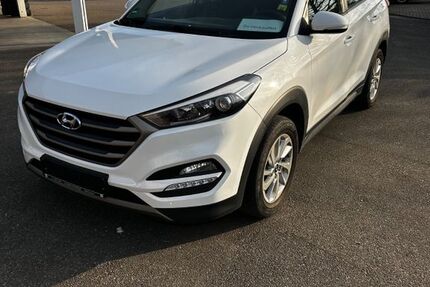 Hyundai TUCSON 111.133 km 12.000 &euro; Müllheim 79379