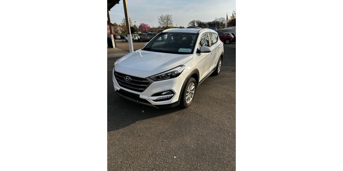 Hyundai TUCSON 111.133 km 12.000 &euro; Müllheim 79379