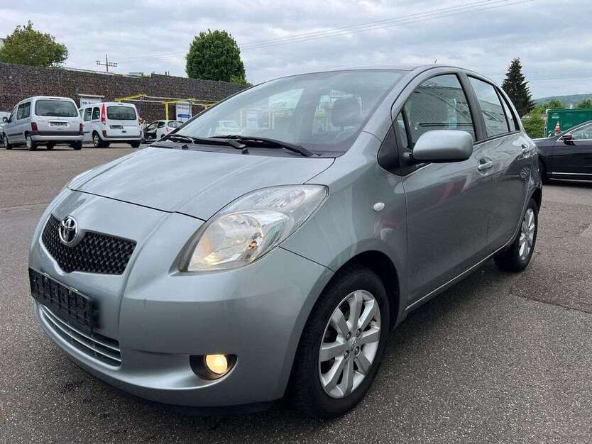 Yaris