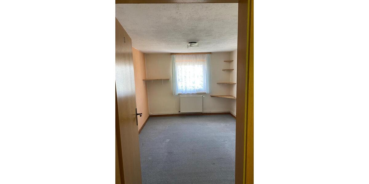 Doppelhaushälfte Furtwangen im Schwarzwald - 8 Zimmer, 150 m&sup2;, 298.000&euro; | Angebot:27053634