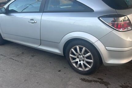 Opel Astra 225.000 km 2.050 &euro; Freiburg 79110
