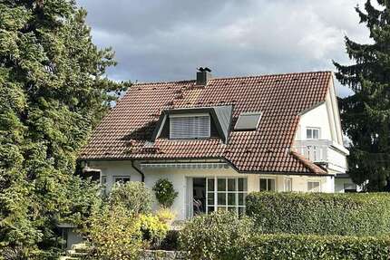 Haus zum Kaufen in Freiburg 995.000 € 201 m² 5 zimmer