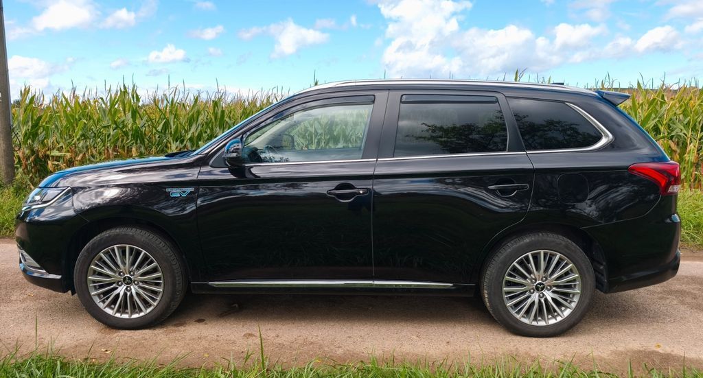 Mitsubishi Plug-in Hybrid Outlander 134.000 km 17.999 € Teningen 79331