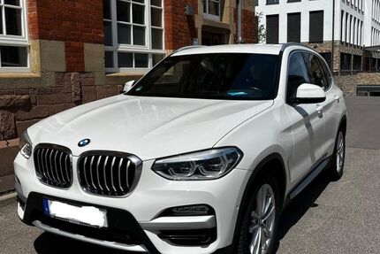 BMW X3 82.600 km 26.000 &euro; Freiburg 79106