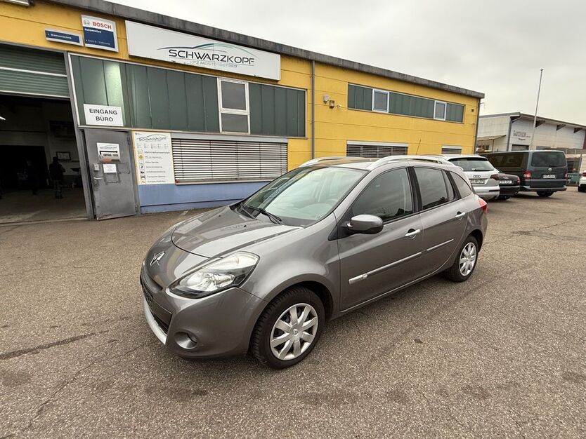 Renault Clio 221.700 km 1.700 € Freiburg 79108