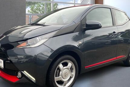 Toyota Aygo (X) 71.100 km 6.980 € Freiburg 79111