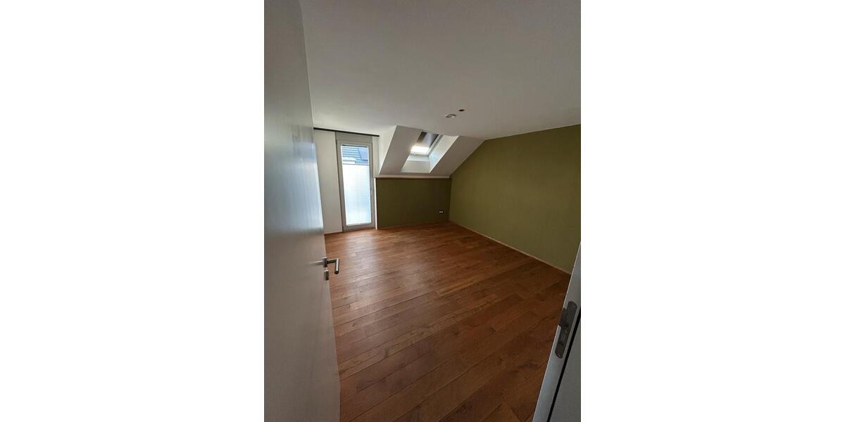 Doppelhaushälfte Wittnau - 4 Zimmer, 172 m&sup2;, 3.000&euro; | Angebot:25831358