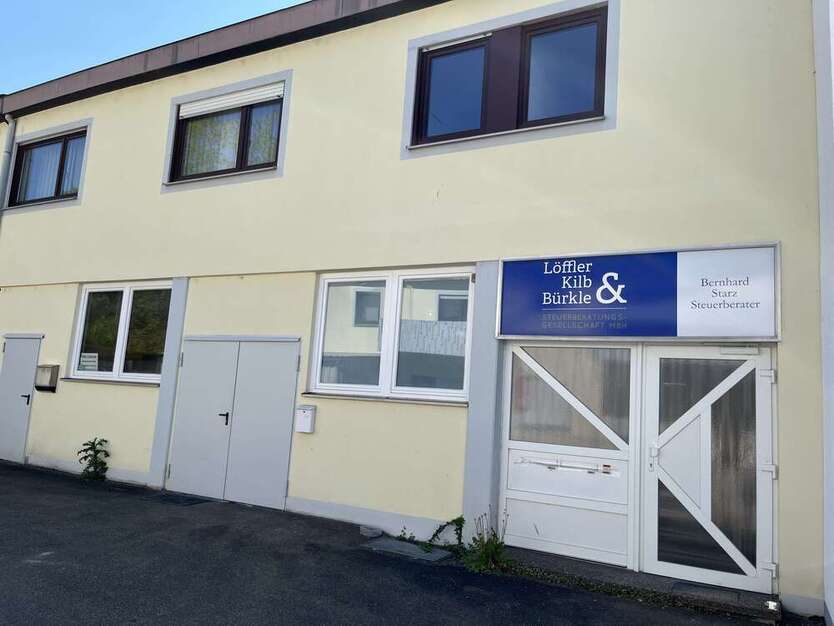 Büro in Freiburg 1.650 € 180 m²