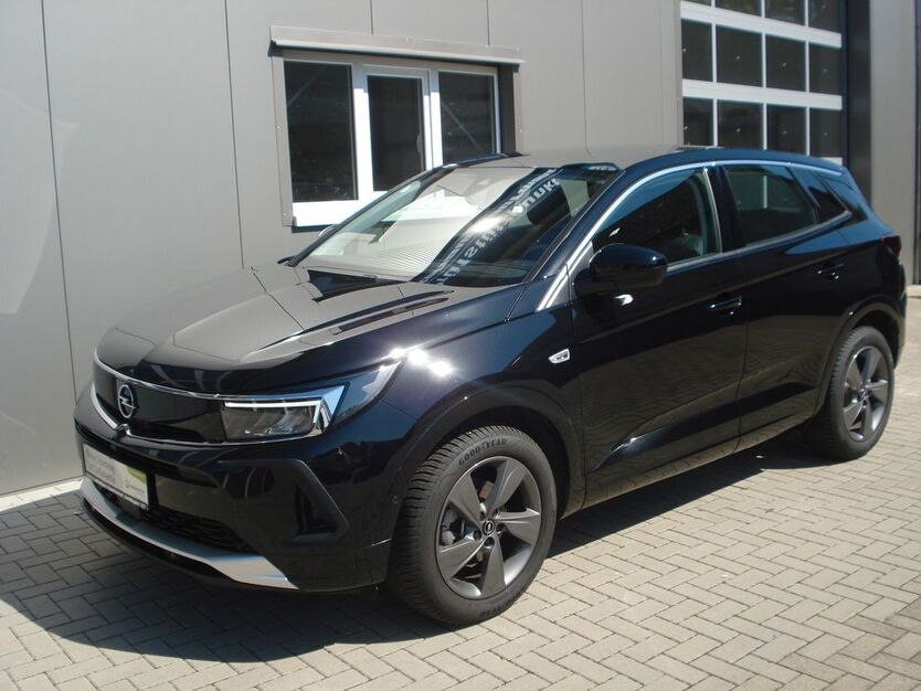 Opel Grandland (X) 15.000 km 21.890 € Bahlingen 79353