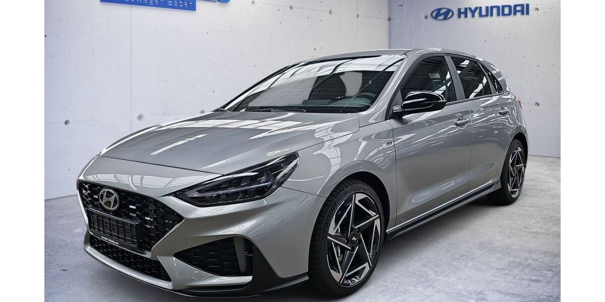 Hyundai i30 1.500 km 29.990 &euro; Freiburg im Breisgau 79108