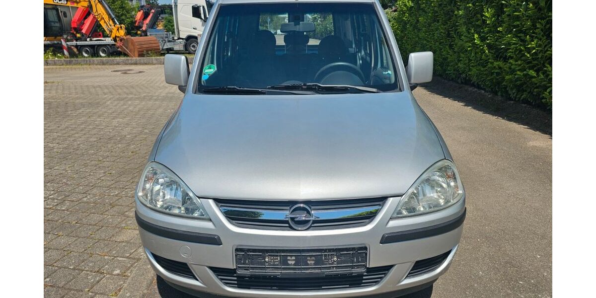 Opel Combo 12.000 km 3.500 &euro; March 79232