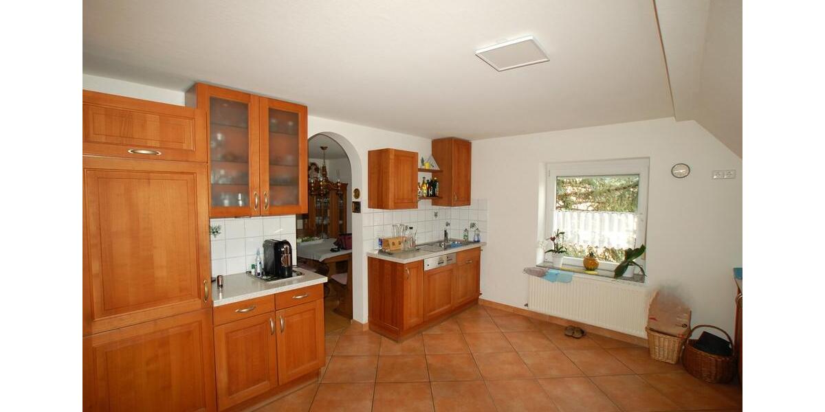 Dachgeschoßwohnung Hartheim am Rhein - 5 Zimmer, 132 m&sup2;, 1.584&euro; | Angebot:25106805