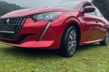 Peugeot 208 54.120 km 13.390 &euro; Münstertal 79244