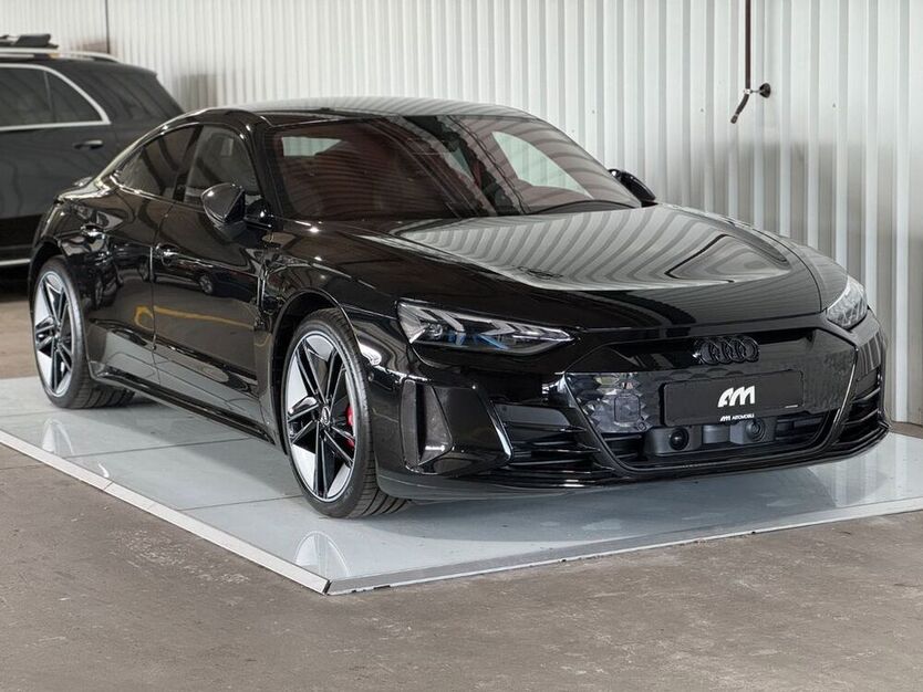 RS e-tron GT