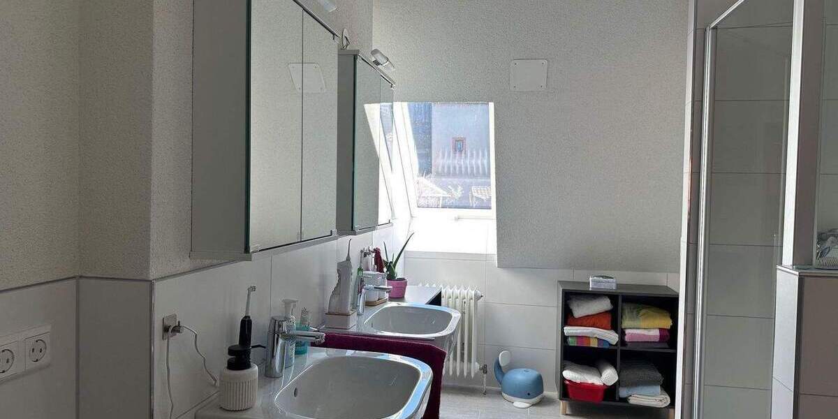 Etagenwohnung Vogtsburg im Kaiserstuhl Oberrotweil - 5 Zimmer, 157 m&sup2;, 1.390&euro; | Angebot:25769383