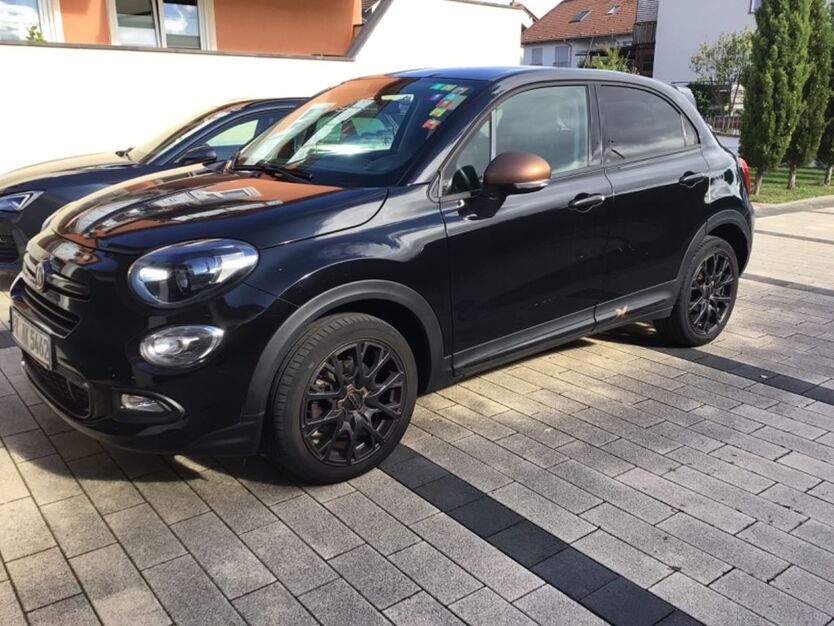 Fiat 500X 107.000 km 10.600 € March 79232