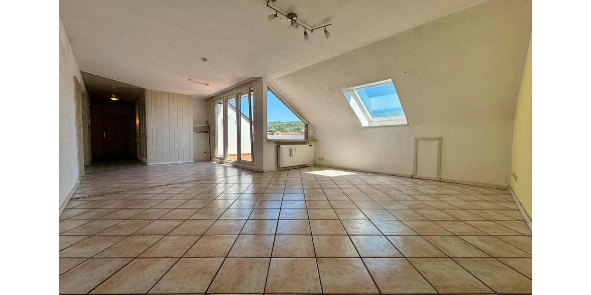 Dachgeschoßwohnung Gundelfingen - 4 Zimmer, 110 m&sup2;, 449.000&euro; | Angebot:27219906