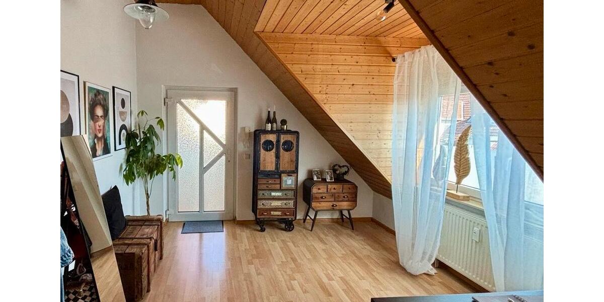 Etagenwohnung Neuenburg am Rhein - 3 Zimmer, 75 m&sup2;, 1.160&euro; | Angebot:25408349