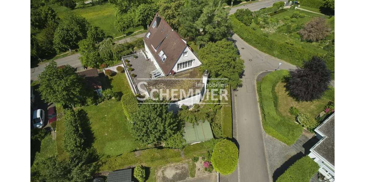 Einfamilienhaus Badenweiler - 8 Zimmer, 258 m&sup2;, 845.000&euro; | Angebot:27143750