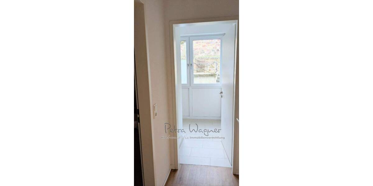 Gewerbeobjekt Freiburg Oberau - 3 Zimmer, 104 m&sup2;, 1.490&euro; | Angebot:25664504
