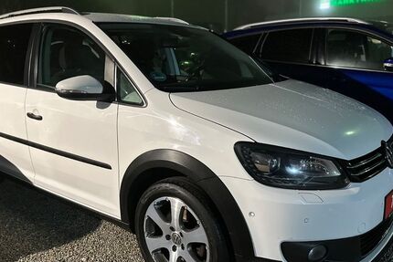 VW Touran 215.000 km 8.990 € Freiburg im Breisgau 79108