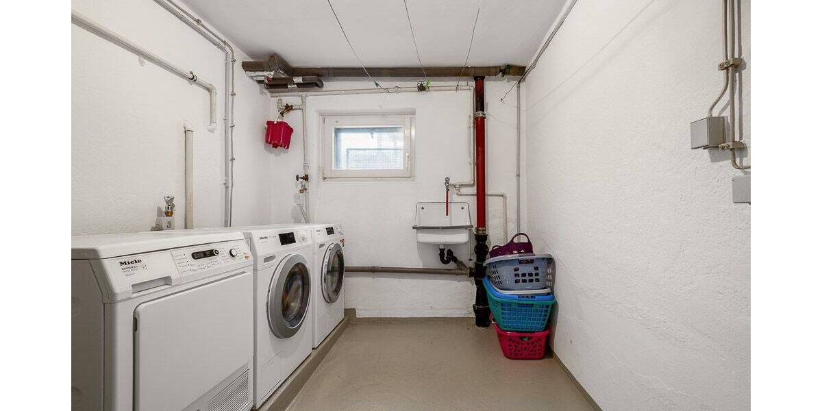 Mehrfamilienhaus, Wohnhaus Freiburg im Breisgau Zähringen - 1 Zimmer, 179 m&sup2;, 725.000&euro; | Angebot:26138875