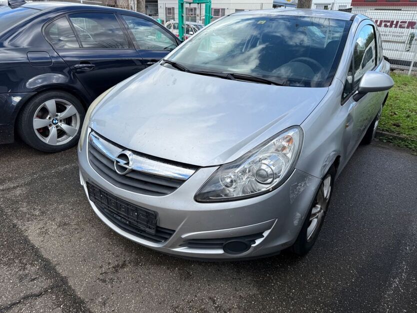 Opel Corsa 225.000 km 1.000 € Freiburg 79108