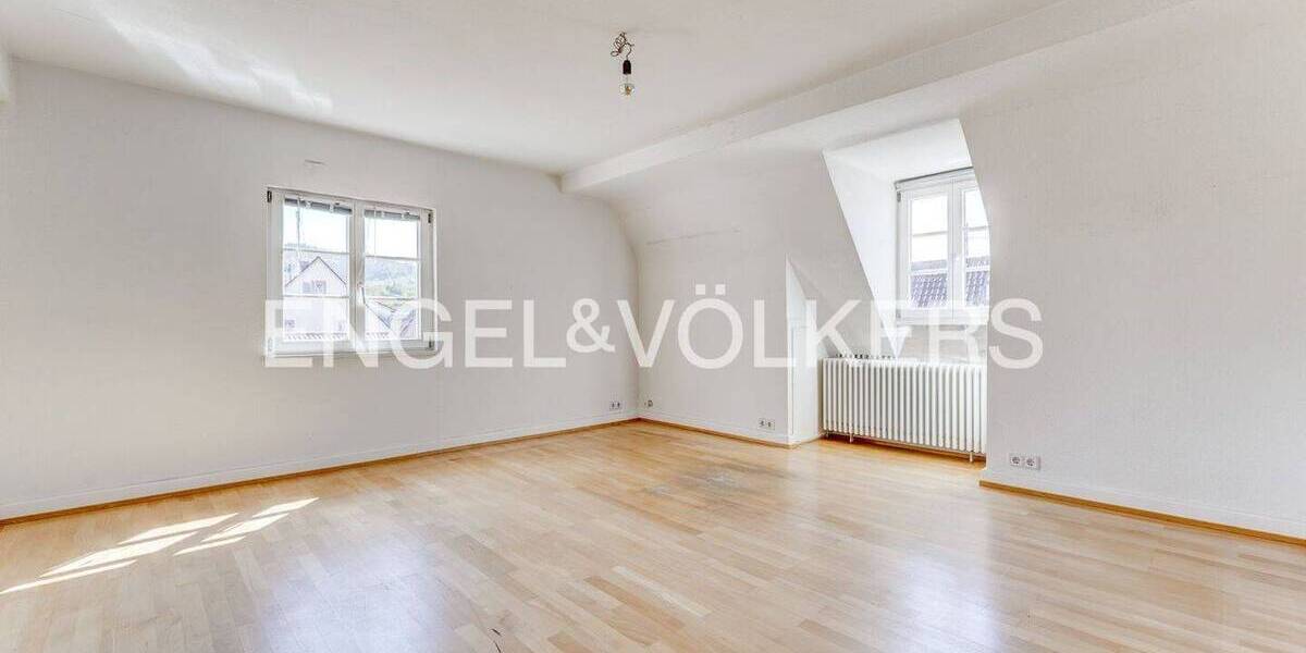 Mehrfamilienhaus, Wohnhaus Vogtsburg im Kaiserstuhl Oberrotweil - 1 Zimmer, 251 m&sup2;, 1.280.000&euro; | Angebot:26853359