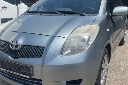 Toyota Yaris 212.500 km 2.399 &euro; Herbolzheim 79336