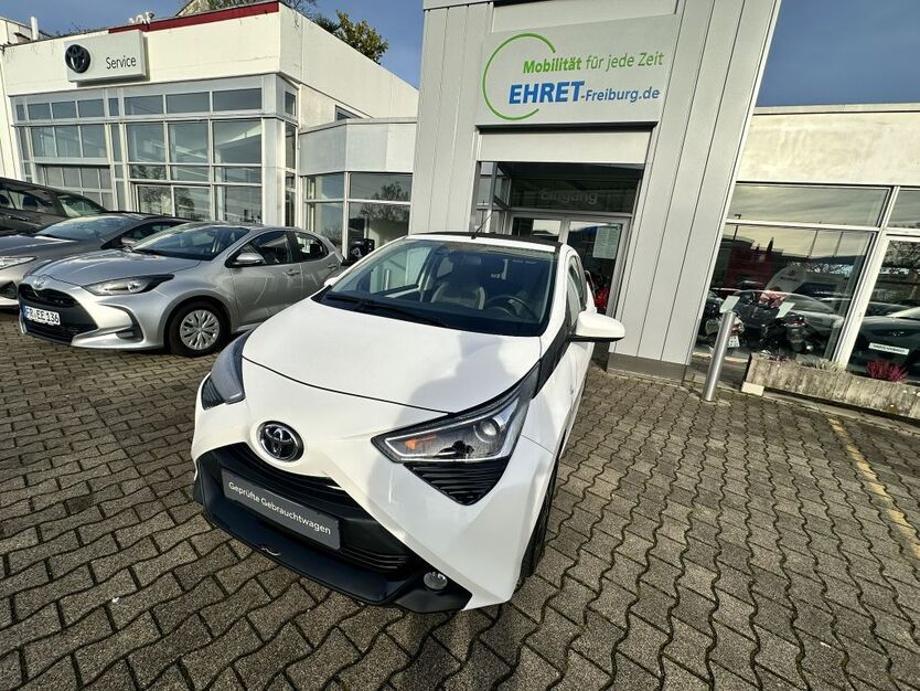 Toyota Aygo (X) 47.646 km 12.950 € Freiburg 79111