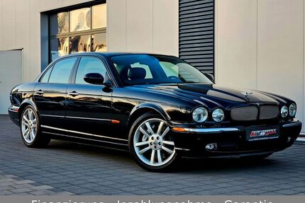 Jaguar XJR