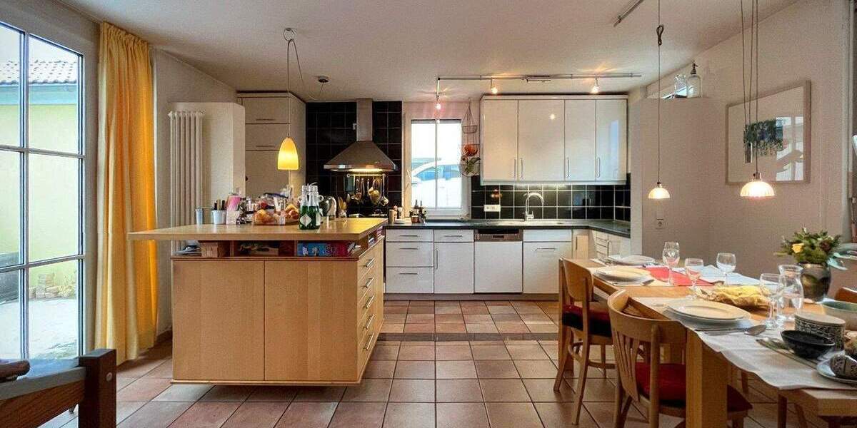 Einfamilienhaus Ebringen - 4 Zimmer, 150 m&sup2;, 740.000&euro; | Angebot:25662493