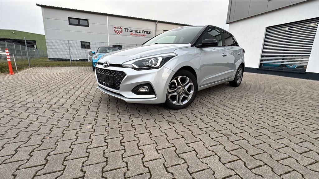 Hyundai i20 33.200 km 12.999 &euro; Riegel 79359