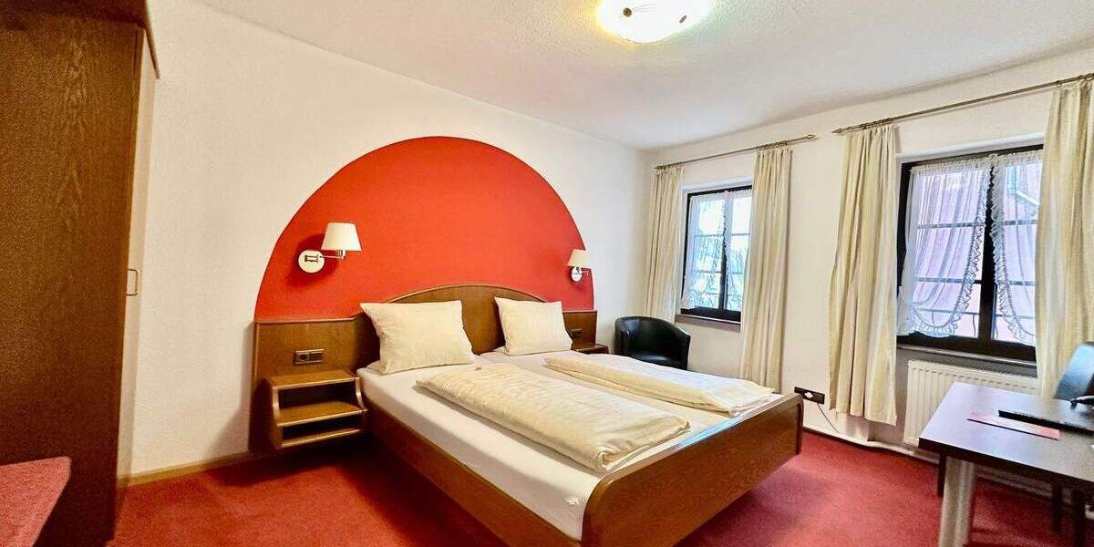 Mehrfamilienhaus, Wohnhaus Kenzingen - 1 Zimmer, 355 m&sup2;, 830.000&euro; | Angebot:25703756