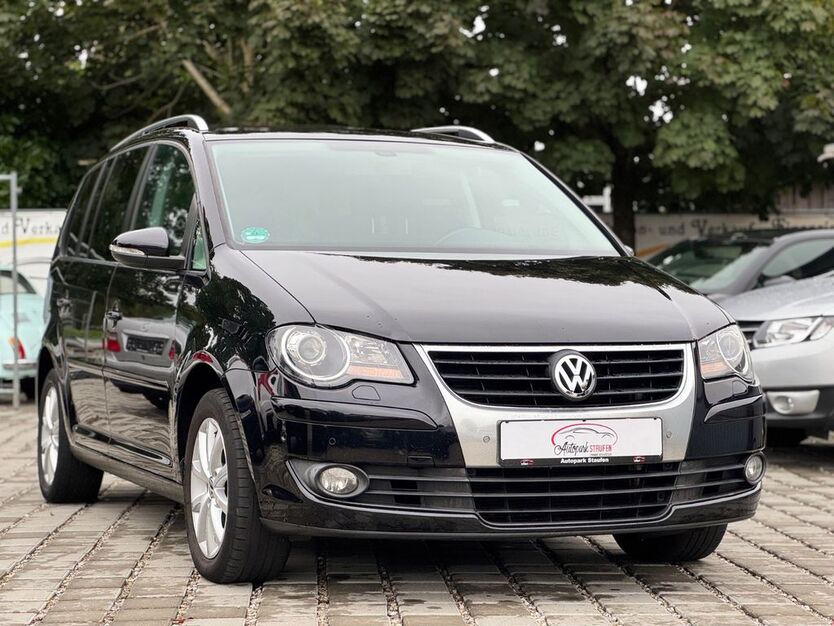 VW Touran 147.500 km 7.490 € Staufen 79219