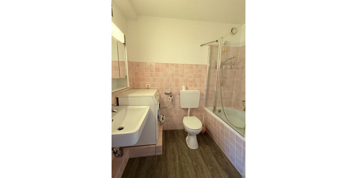 Mehrfamilienhaus, Wohnhaus Freiburg im Breisgau - 2 Zimmer, 77 m&sup2;, 440.000&euro; | Angebot:24870937